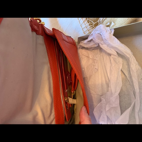 Brand New Tory Burch Purse - in Nordstrom Box - Picture 5 of 8